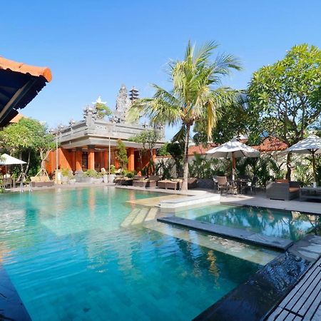 Adi Dharma Hotel Legian Exterior foto
