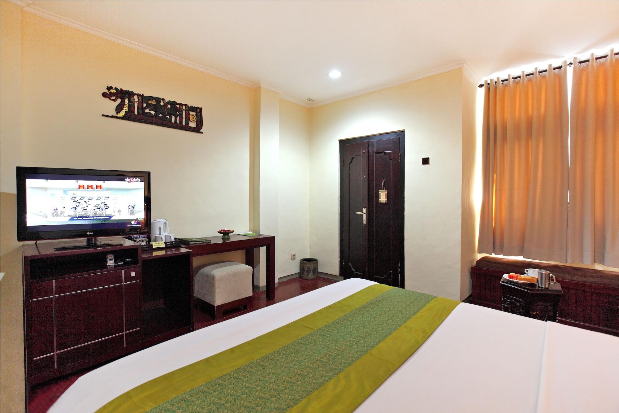 Adi Dharma Hotel Legian Exterior foto