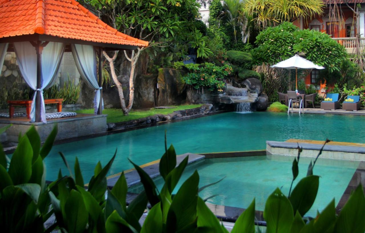 Adi Dharma Hotel Legian Exterior foto