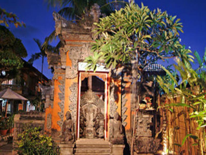 Adi Dharma Hotel Legian Exterior foto