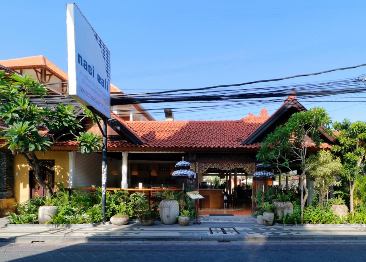Adi Dharma Hotel Legian Exterior foto
